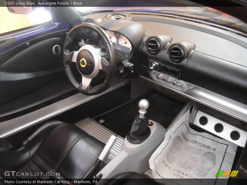 Dashboard of 2005 Elise 