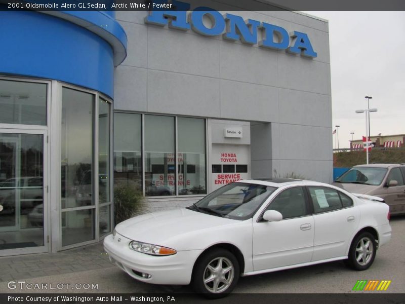 Arctic White / Pewter 2001 Oldsmobile Alero GL Sedan