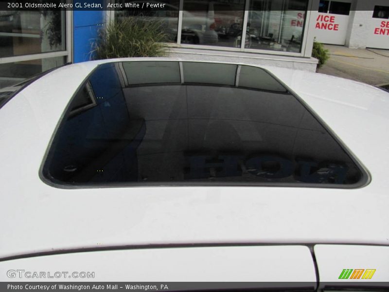 Arctic White / Pewter 2001 Oldsmobile Alero GL Sedan