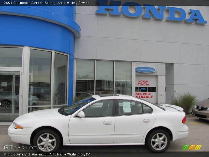 Arctic White / Pewter 2001 Oldsmobile Alero GL Sedan