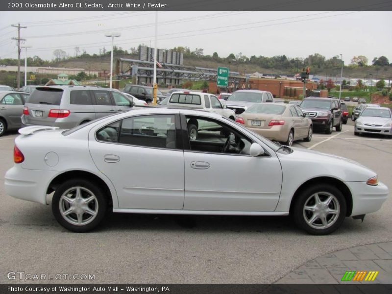 Arctic White / Pewter 2001 Oldsmobile Alero GL Sedan