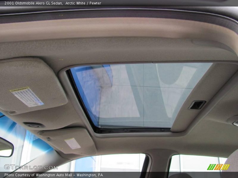 Arctic White / Pewter 2001 Oldsmobile Alero GL Sedan