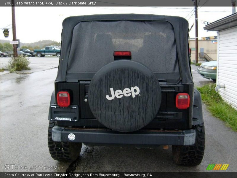Black / Dark Slate Gray 2005 Jeep Wrangler SE 4x4