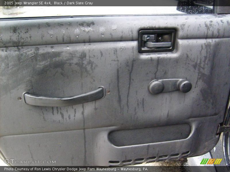 Black / Dark Slate Gray 2005 Jeep Wrangler SE 4x4