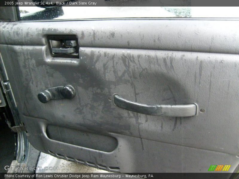 Black / Dark Slate Gray 2005 Jeep Wrangler SE 4x4