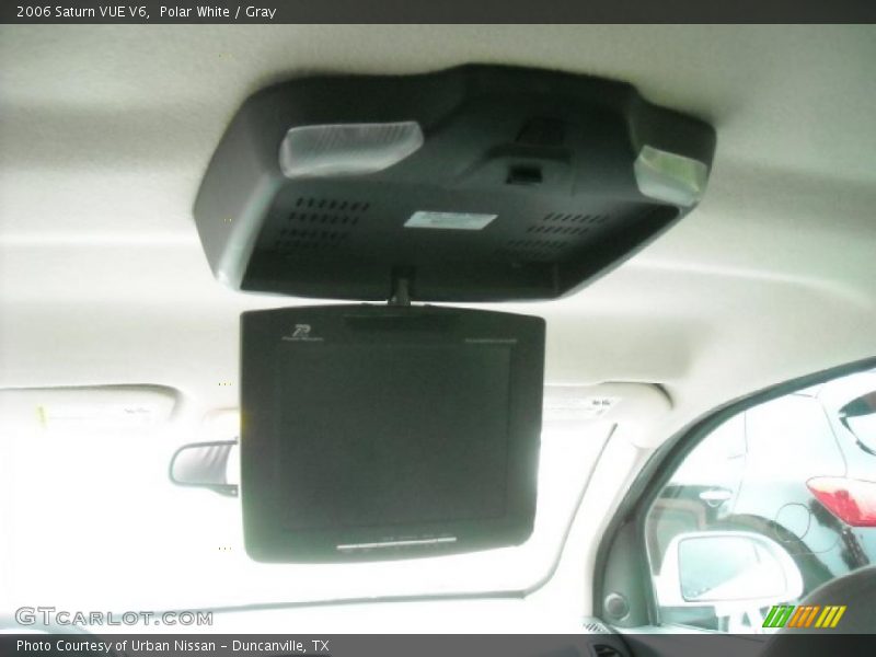 Polar White / Gray 2006 Saturn VUE V6