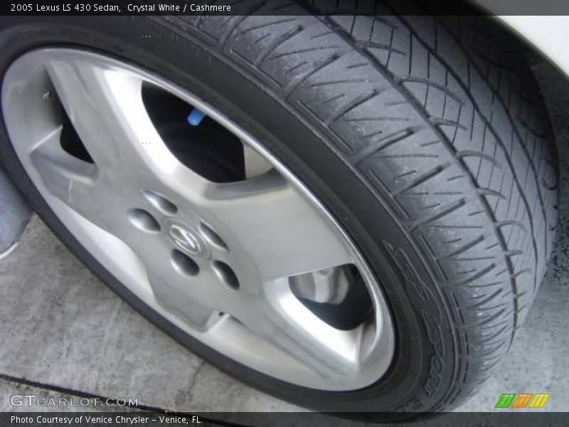 Crystal White / Cashmere 2005 Lexus LS 430 Sedan