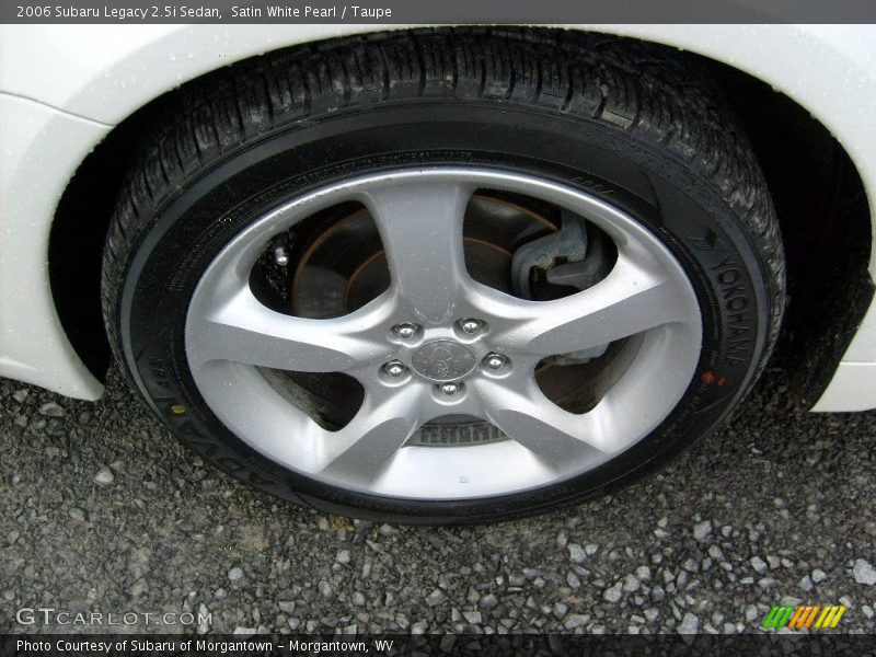 Satin White Pearl / Taupe 2006 Subaru Legacy 2.5i Sedan