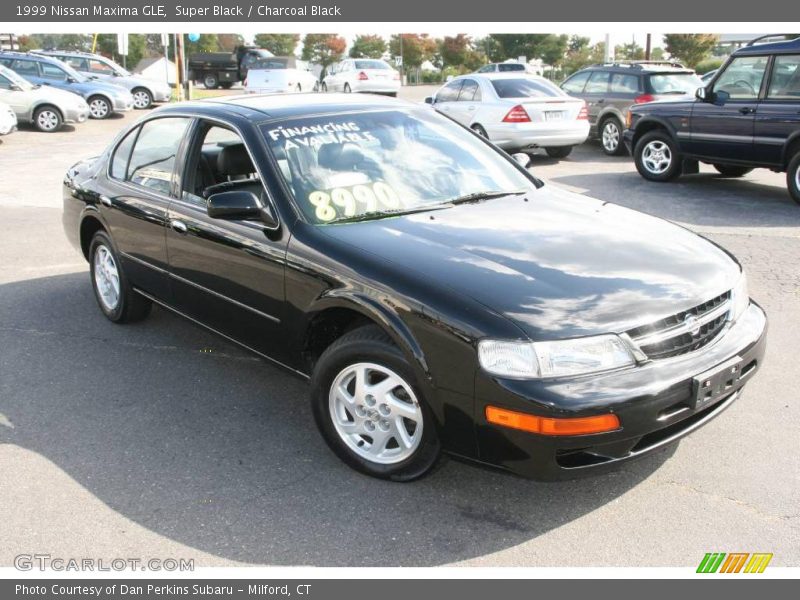 Super Black / Charcoal Black 1999 Nissan Maxima GLE
