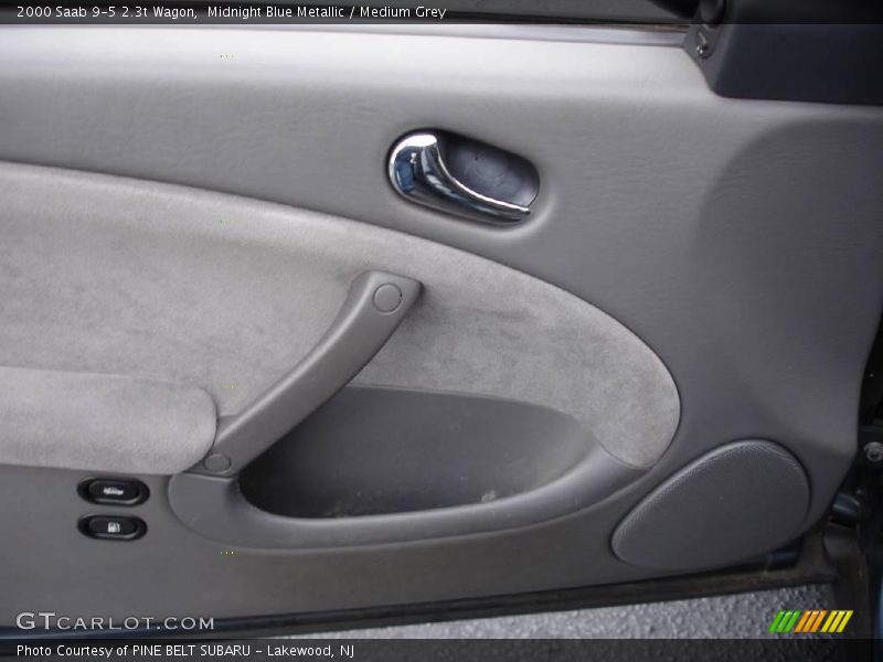 Midnight Blue Metallic / Medium Grey 2000 Saab 9-5 2.3t Wagon