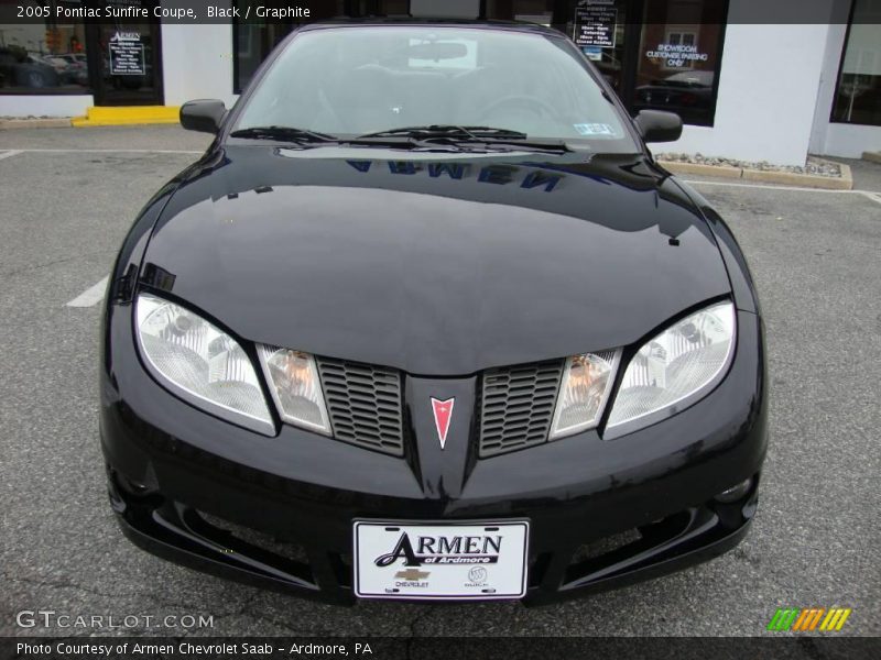 Black / Graphite 2005 Pontiac Sunfire Coupe