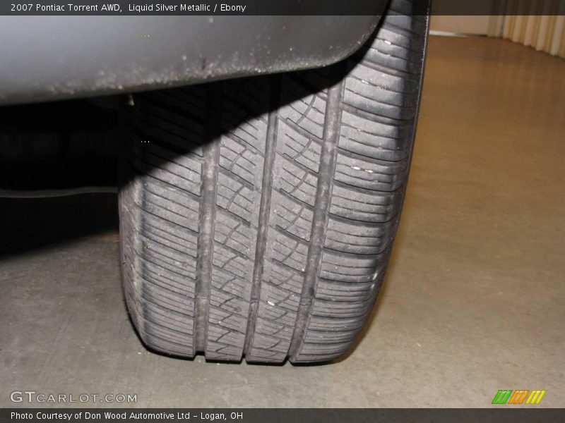 Liquid Silver Metallic / Ebony 2007 Pontiac Torrent AWD