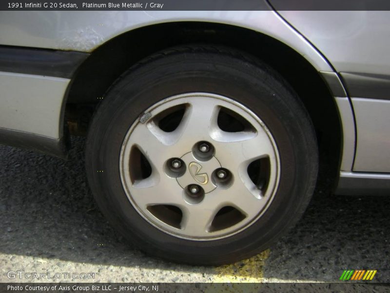 Platinum Blue Metallic / Gray 1991 Infiniti G 20 Sedan