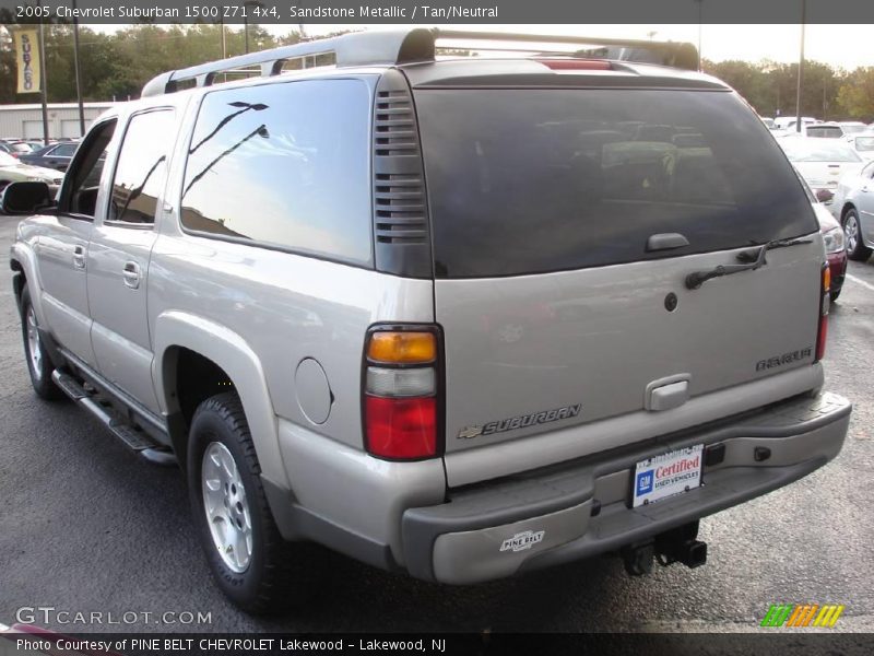Sandstone Metallic / Tan/Neutral 2005 Chevrolet Suburban 1500 Z71 4x4