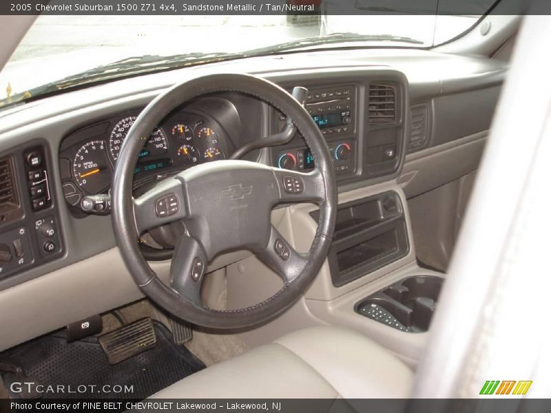 Sandstone Metallic / Tan/Neutral 2005 Chevrolet Suburban 1500 Z71 4x4