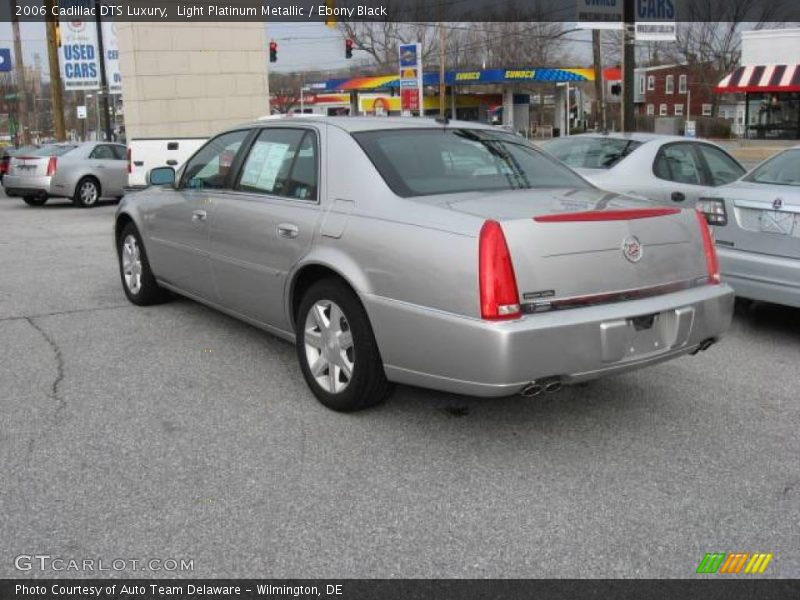 Light Platinum Metallic / Ebony Black 2006 Cadillac DTS Luxury