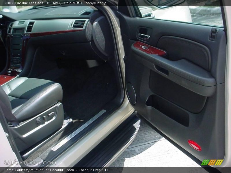 Gold Mist / Ebony/Ebony 2007 Cadillac Escalade EXT AWD