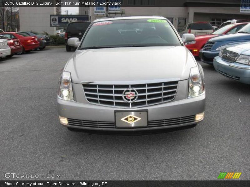 Light Platinum Metallic / Ebony Black 2006 Cadillac DTS Luxury