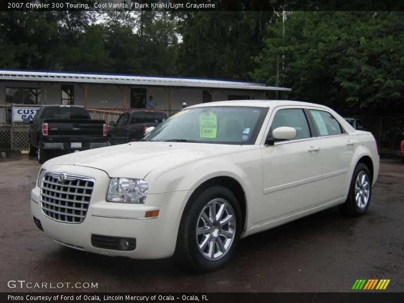 Cool Vanilla / Dark Khaki/Light Graystone 2007 Chrysler 300 Touring