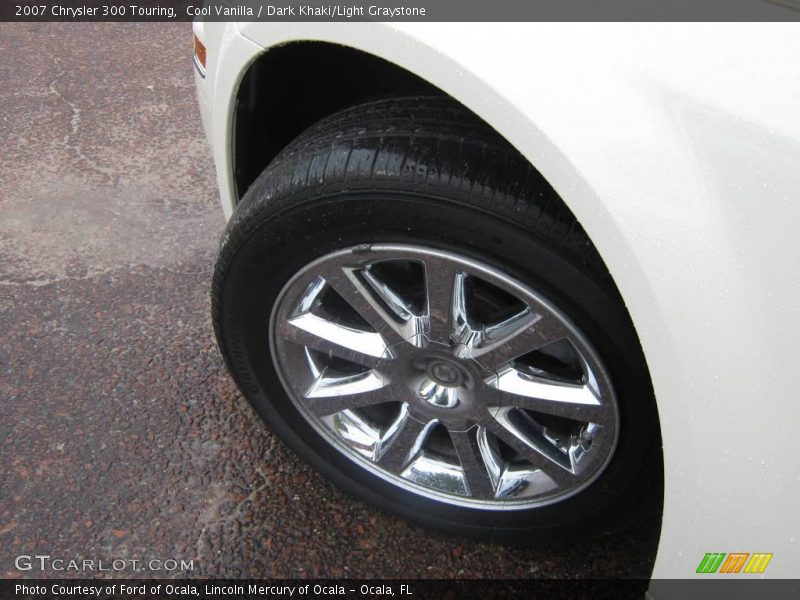 Cool Vanilla / Dark Khaki/Light Graystone 2007 Chrysler 300 Touring