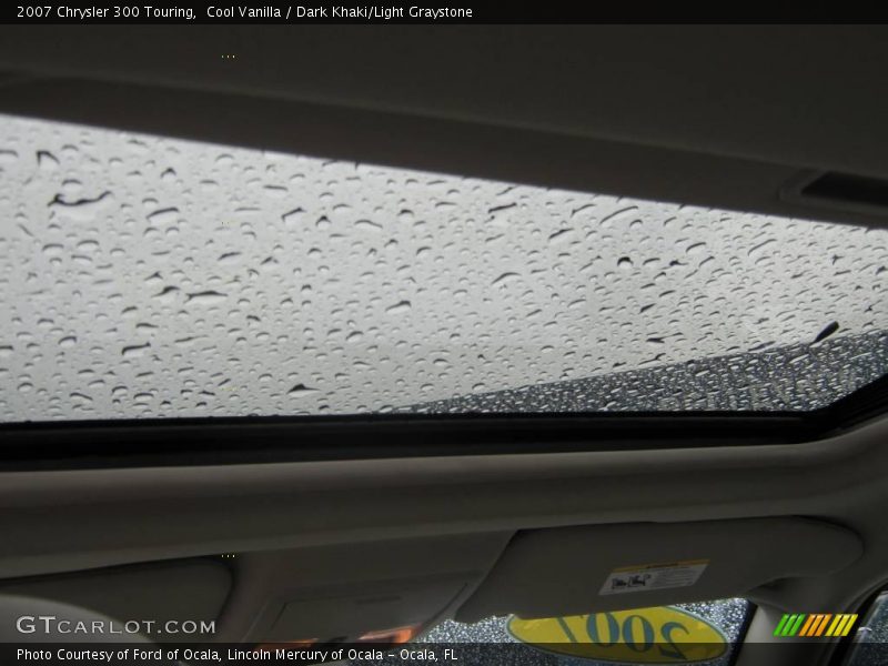 Cool Vanilla / Dark Khaki/Light Graystone 2007 Chrysler 300 Touring