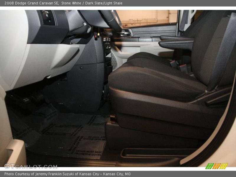 Stone White / Dark Slate/Light Shale 2008 Dodge Grand Caravan SE