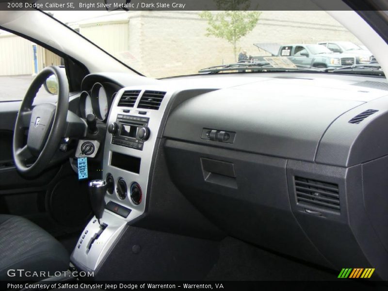 Bright Silver Metallic / Dark Slate Gray 2008 Dodge Caliber SE