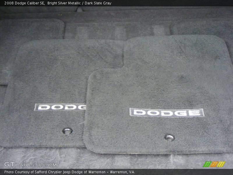 Bright Silver Metallic / Dark Slate Gray 2008 Dodge Caliber SE