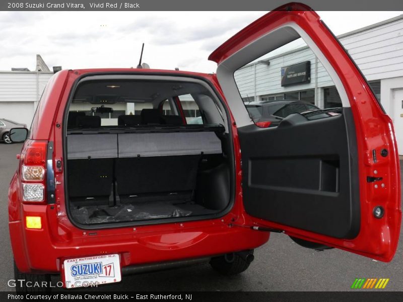 Vivid Red / Black 2008 Suzuki Grand Vitara