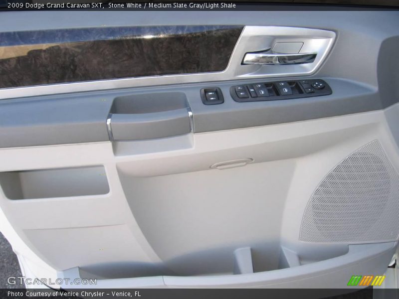 Stone White / Medium Slate Gray/Light Shale 2009 Dodge Grand Caravan SXT