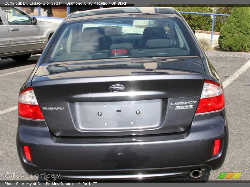 Diamond Gray Metallic / Off Black 2009 Subaru Legacy 2.5i Sedan
