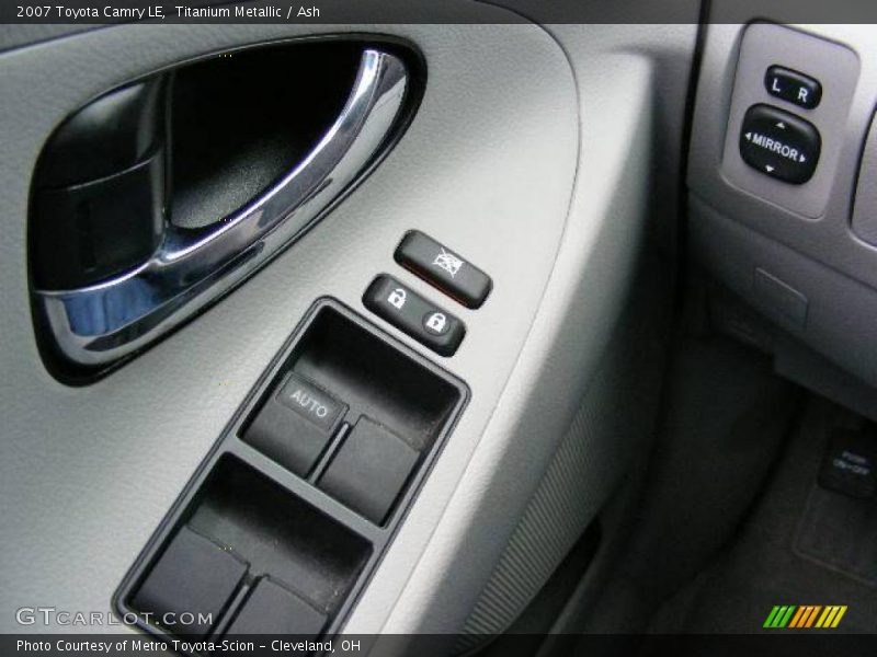 Titanium Metallic / Ash 2007 Toyota Camry LE