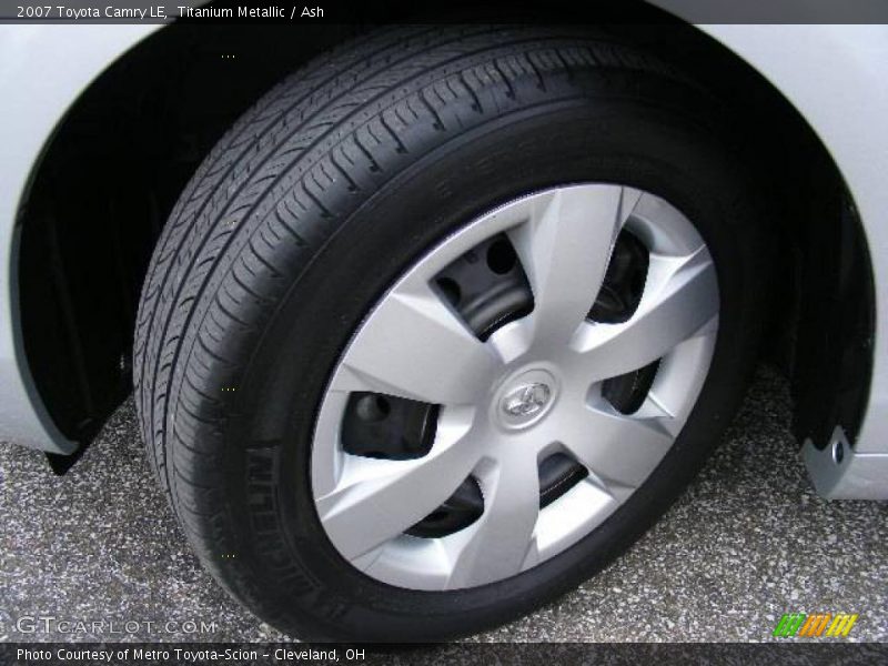 Titanium Metallic / Ash 2007 Toyota Camry LE