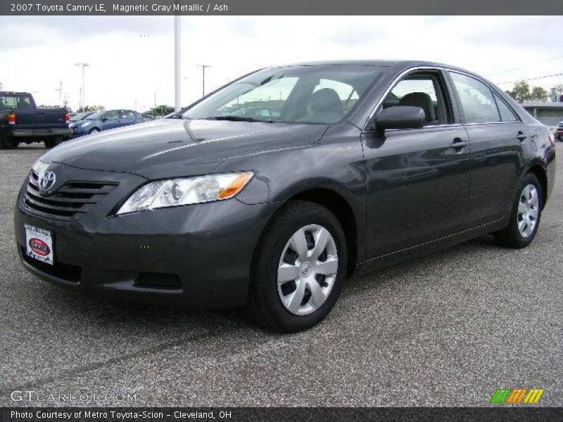 Magnetic Gray Metallic / Ash 2007 Toyota Camry LE