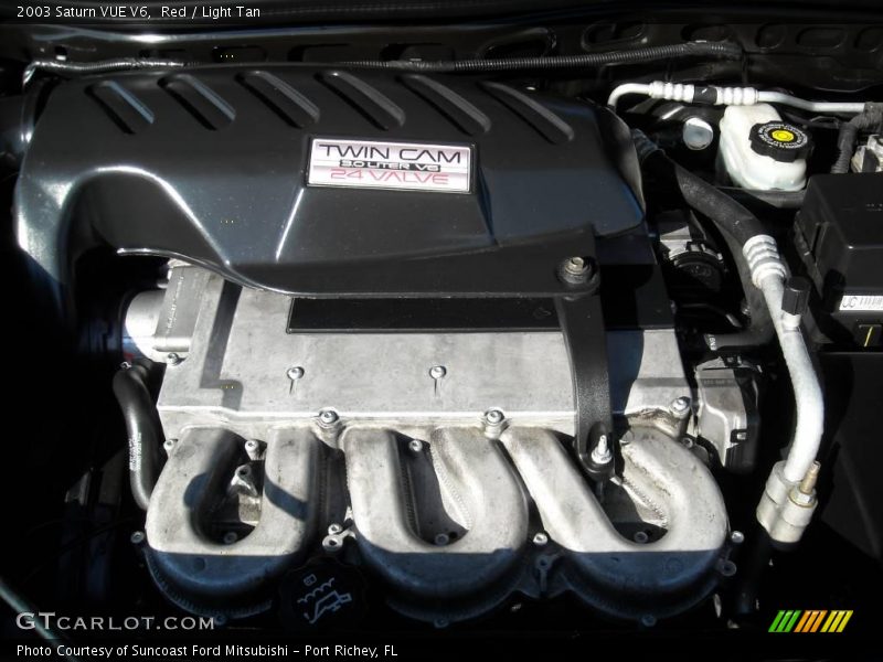 Red / Light Tan 2003 Saturn VUE V6