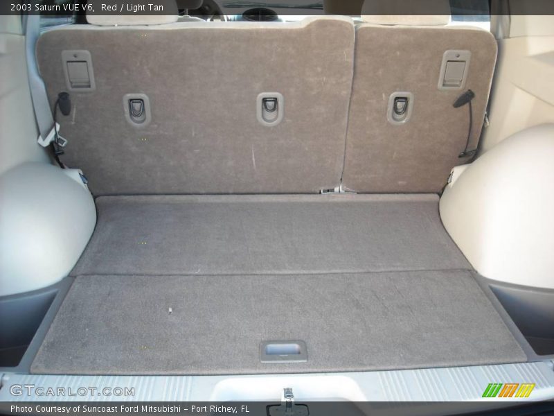 Red / Light Tan 2003 Saturn VUE V6