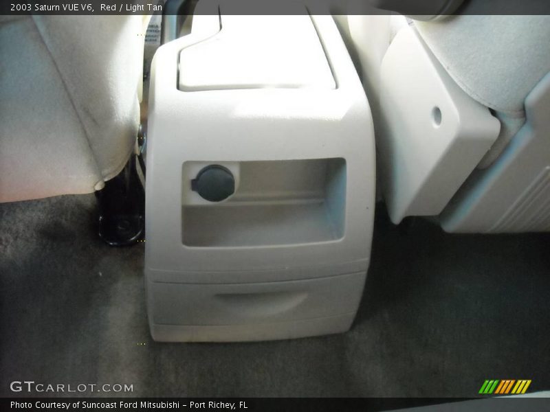 Red / Light Tan 2003 Saturn VUE V6