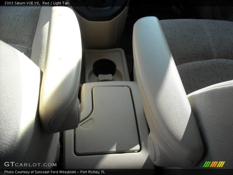 Red / Light Tan 2003 Saturn VUE V6