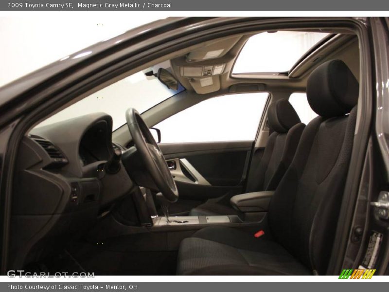 Magnetic Gray Metallic / Charcoal 2009 Toyota Camry SE
