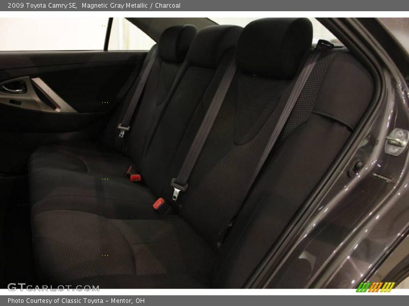Magnetic Gray Metallic / Charcoal 2009 Toyota Camry SE