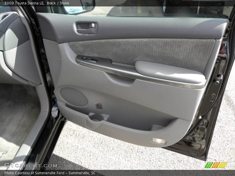 Black / Stone 2009 Toyota Sienna LE