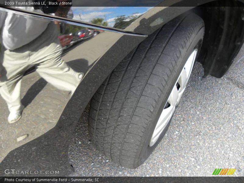Black / Stone 2009 Toyota Sienna LE