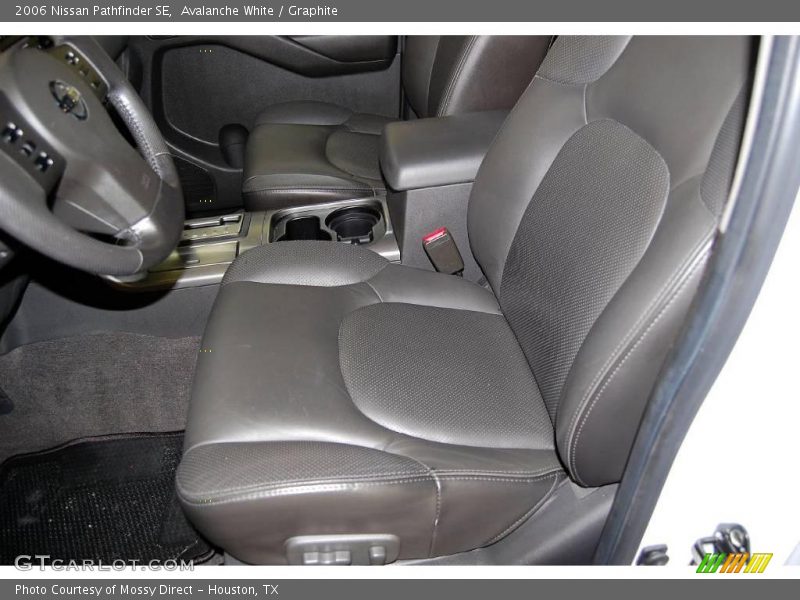 Avalanche White / Graphite 2006 Nissan Pathfinder SE