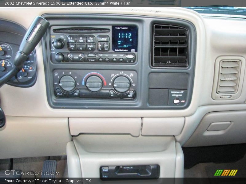 Summit White / Tan 2002 Chevrolet Silverado 1500 LS Extended Cab