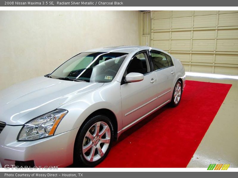 Radiant Silver Metallic / Charcoal Black 2008 Nissan Maxima 3.5 SE