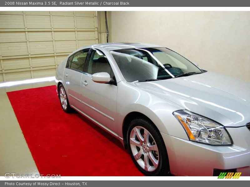 Radiant Silver Metallic / Charcoal Black 2008 Nissan Maxima 3.5 SE
