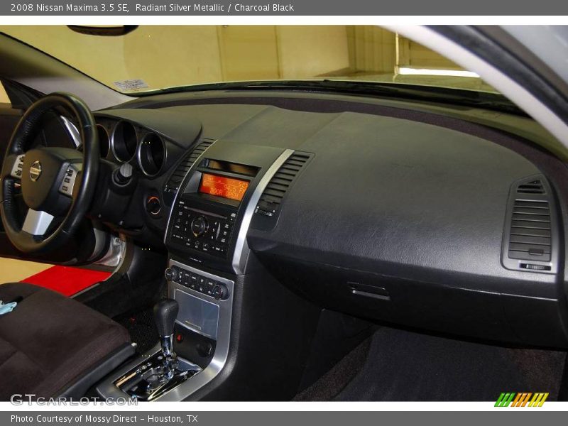 Radiant Silver Metallic / Charcoal Black 2008 Nissan Maxima 3.5 SE