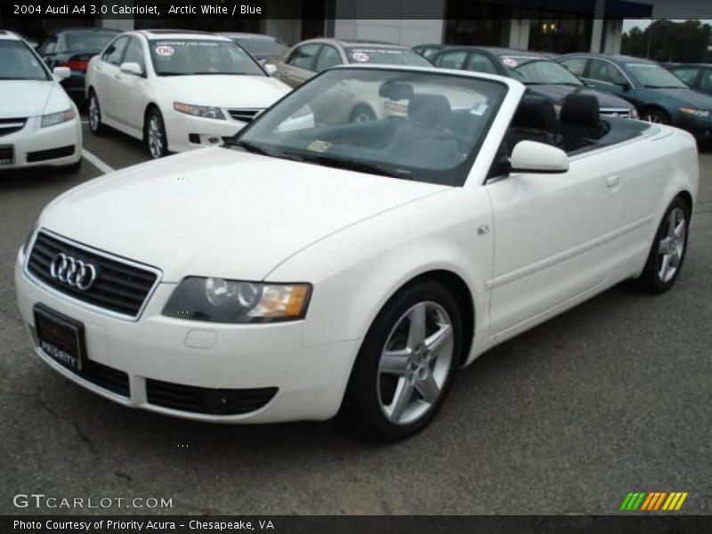 Arctic White / Blue 2004 Audi A4 3.0 Cabriolet