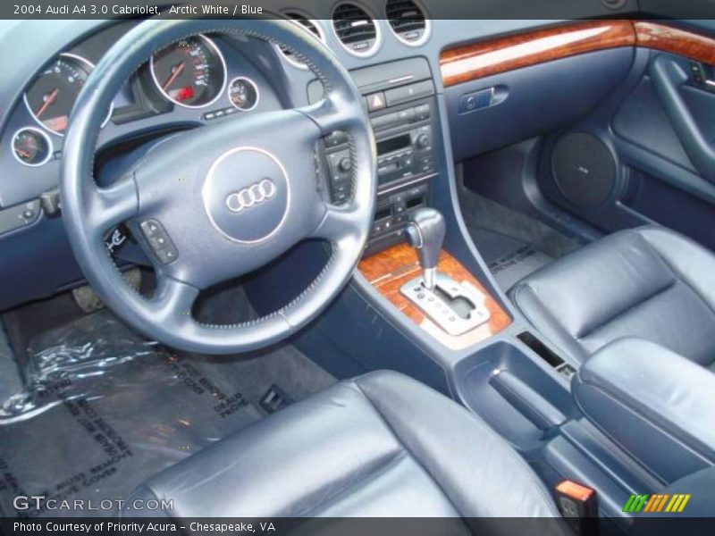 Arctic White / Blue 2004 Audi A4 3.0 Cabriolet