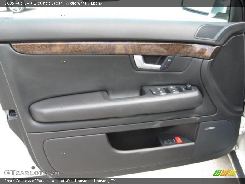 Arctic White / Ebony 2005 Audi S4 4.2 quattro Sedan